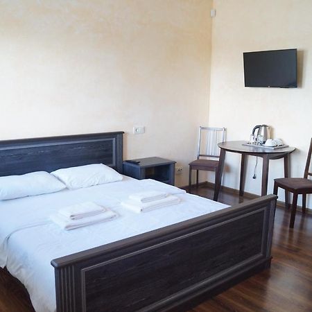 Rosinka Motel Ukrainka Ngoại thất bức ảnh