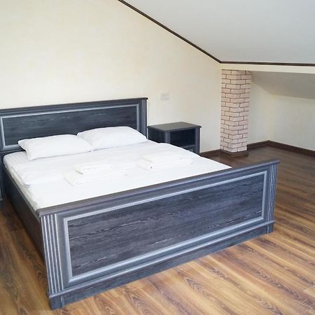 Rosinka Motel Ukrainka Ngoại thất bức ảnh