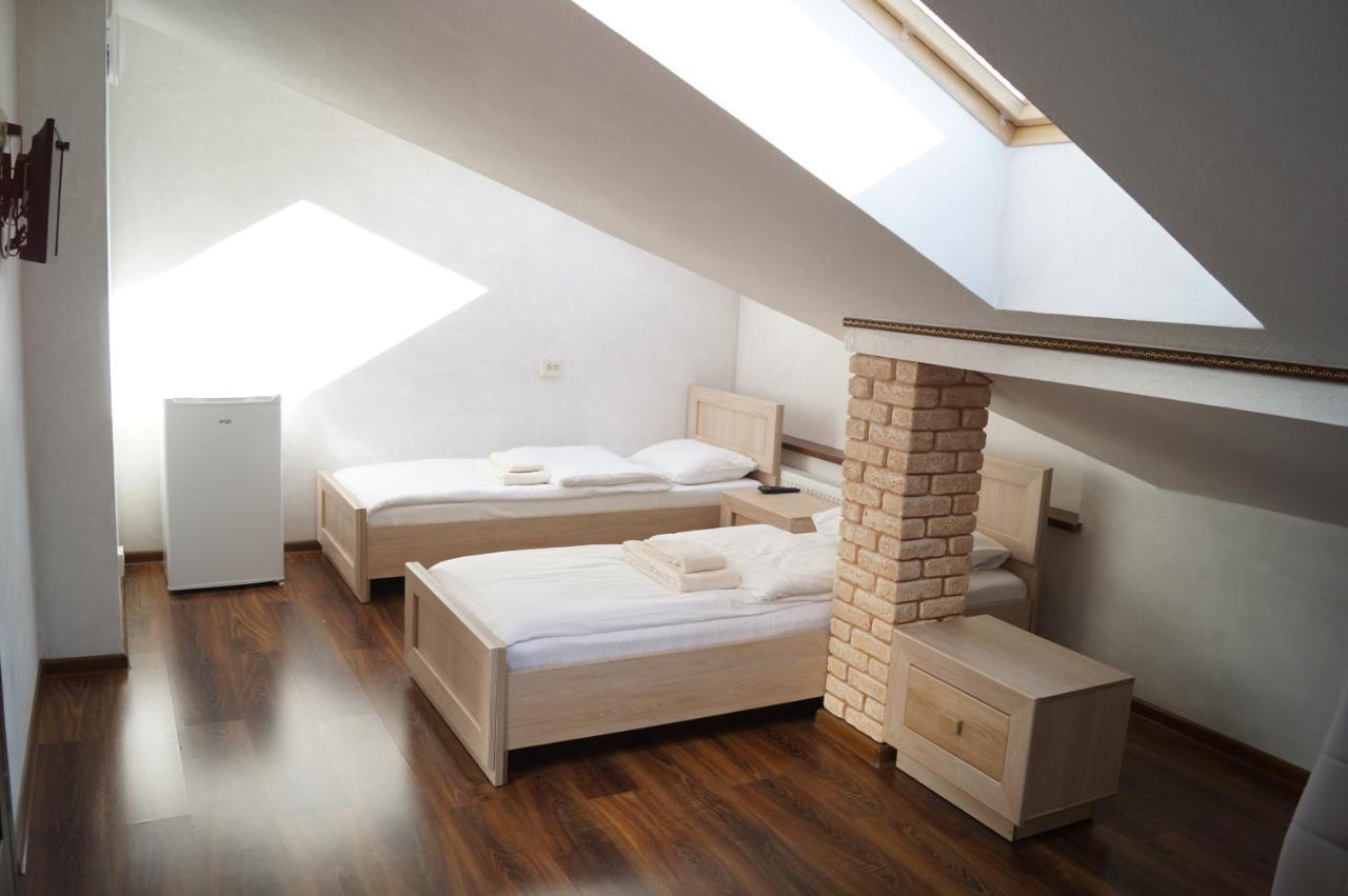 Rosinka Motel Ukrainka Ngoại thất bức ảnh