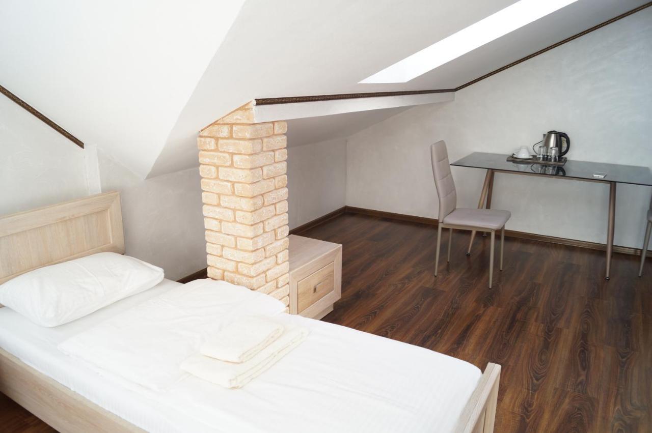 Rosinka Motel Ukrainka Ngoại thất bức ảnh