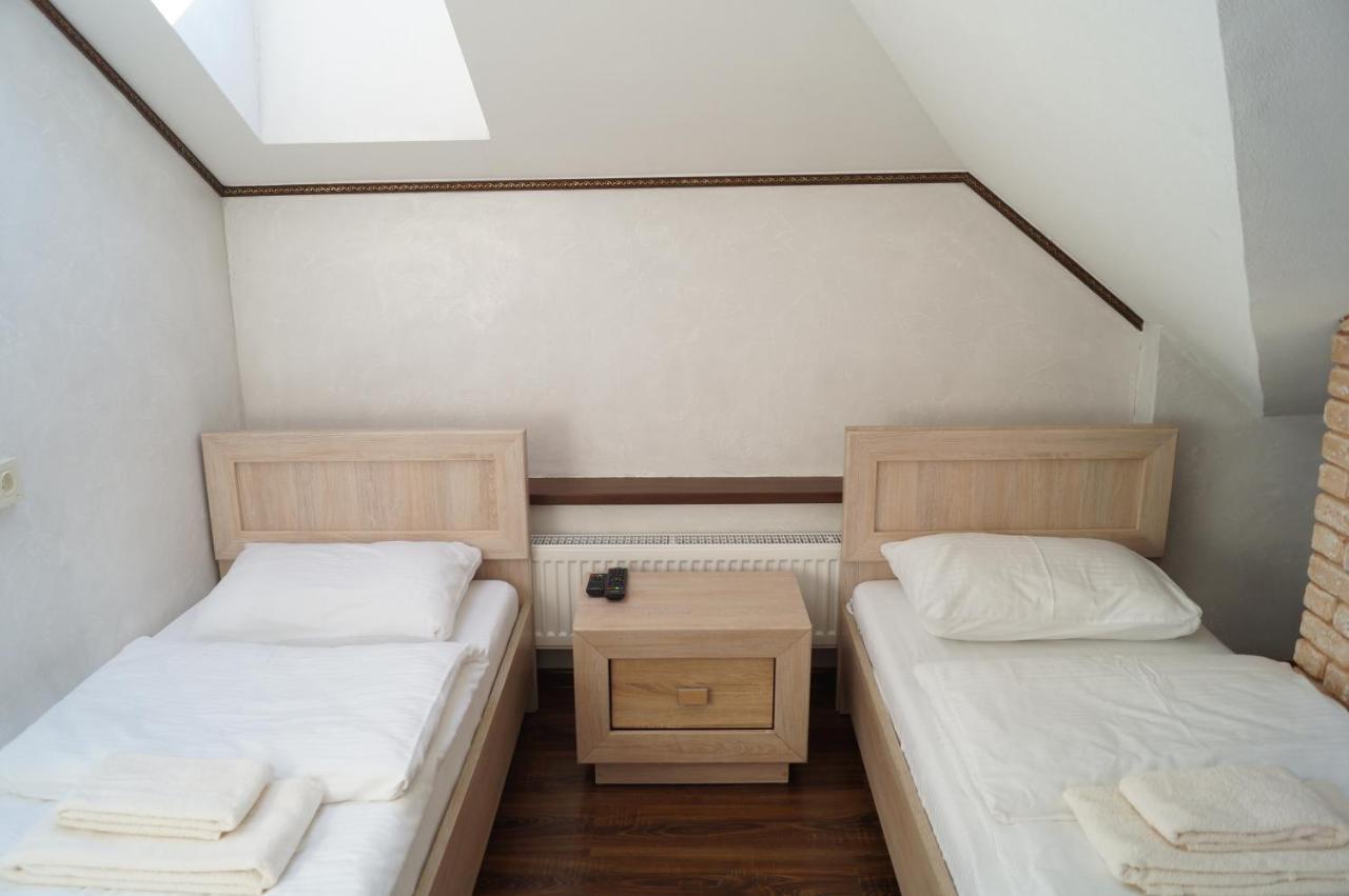 Rosinka Motel Ukrainka Ngoại thất bức ảnh