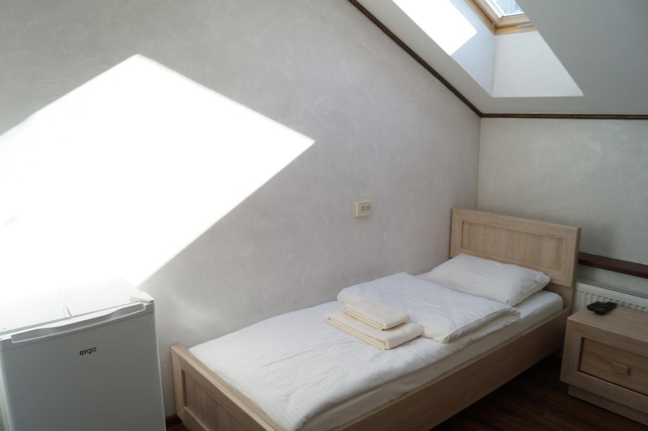 Rosinka Motel Ukrainka Ngoại thất bức ảnh