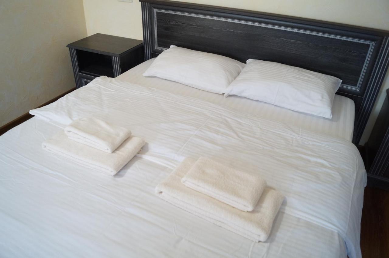 Rosinka Motel Ukrainka Ngoại thất bức ảnh
