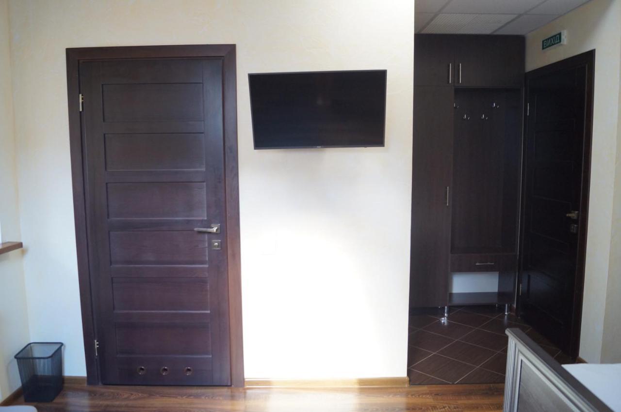 Rosinka Motel Ukrainka Ngoại thất bức ảnh
